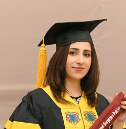 Portrait of Dr Muzna Hafeez